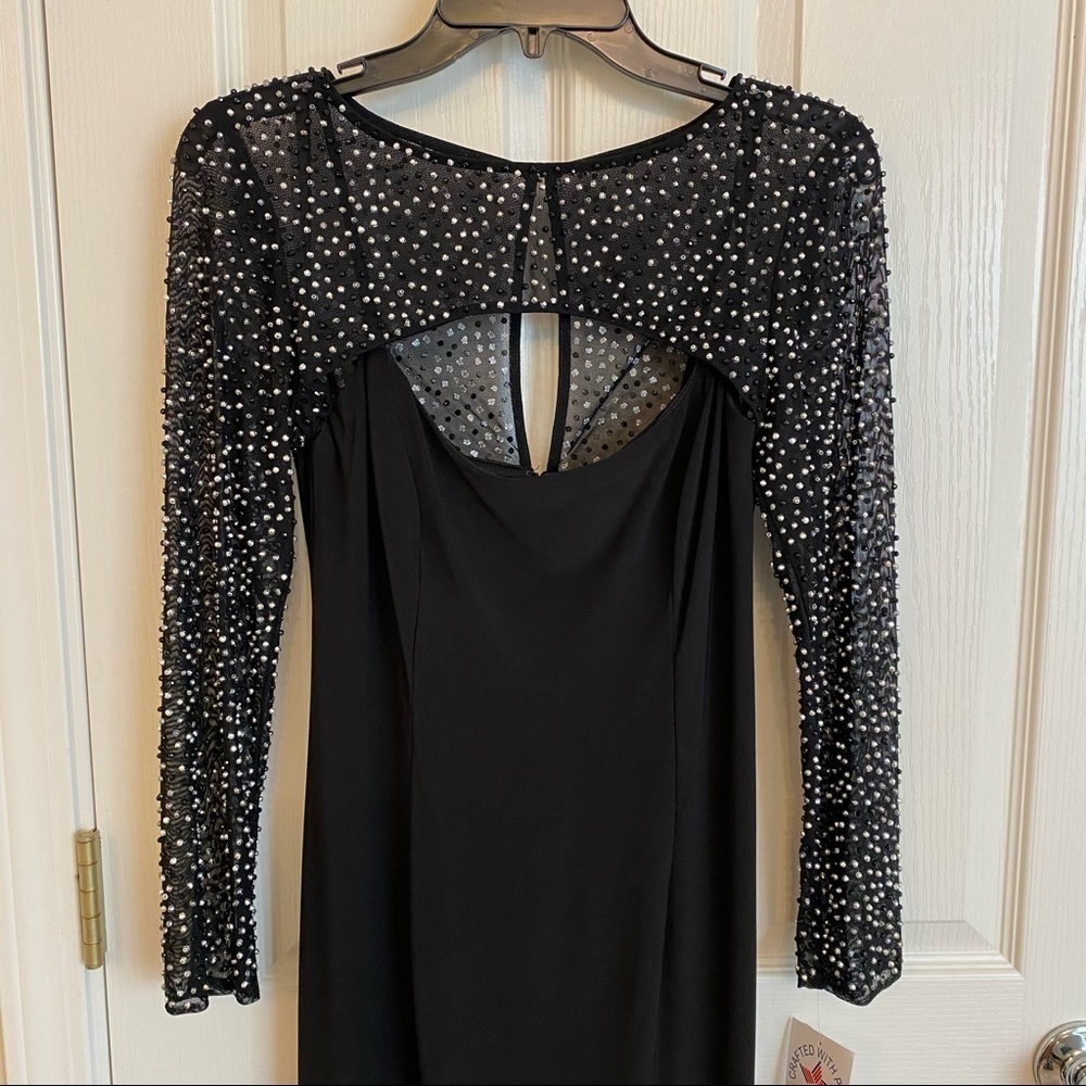 Betsy & Adam Embellished Cutout Gown in Black Size 2P - Picture 4 of 11